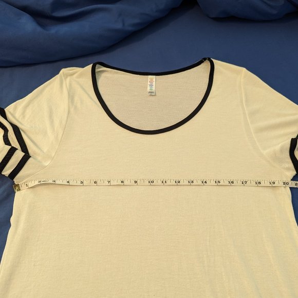 LulaRoe Cream and Black Classic T, Women's XL - Picture 7 of 9